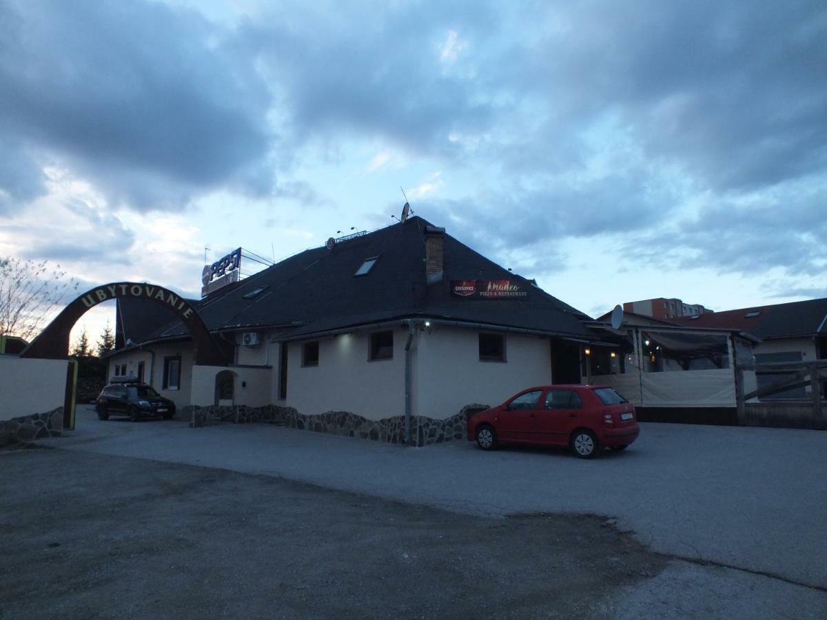 Fan Fan Penzion Roznava Exterior photo